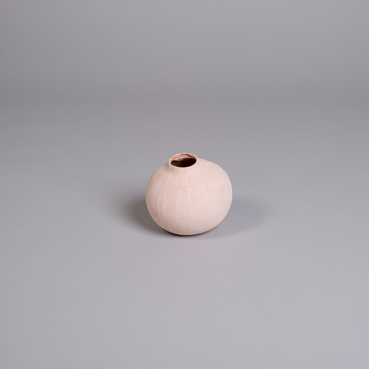 Poppy vase i sandstein - 14 cm