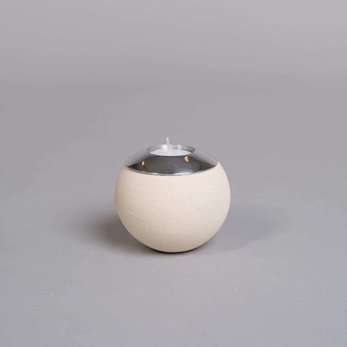 Te-lysholder i lys sandstein - medium